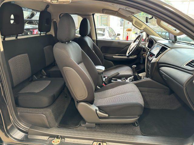 MITSUBISHI L200 2.3 D Club Cab 4x4 Super Select Intense