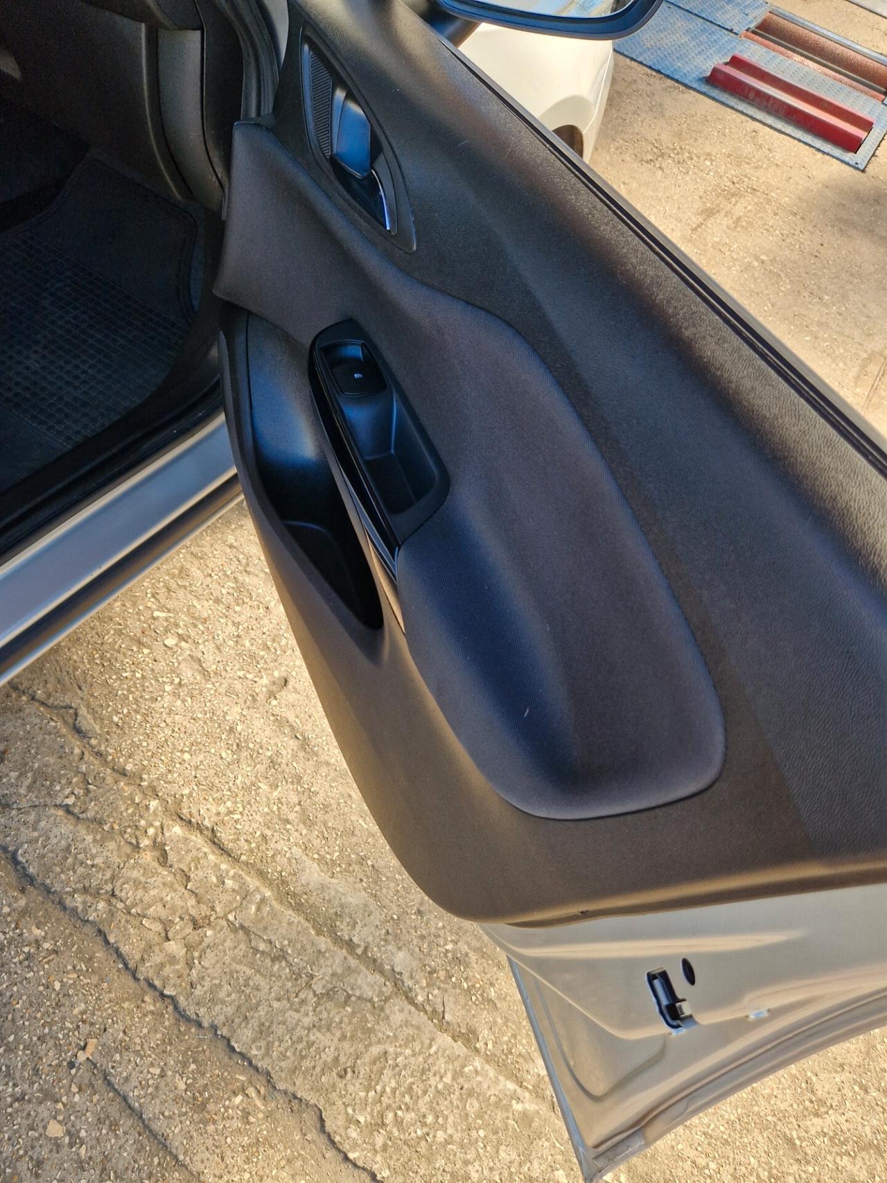 Opel Corsa CDTI Start&Stop 5 porte MOTORE NUOVO 55KW