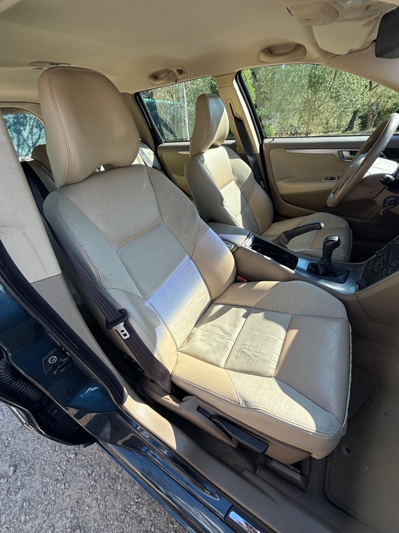 Volvo V70 2.5i turbo 20V cat T Summum