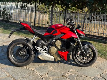 Ducati Streetfighter V4