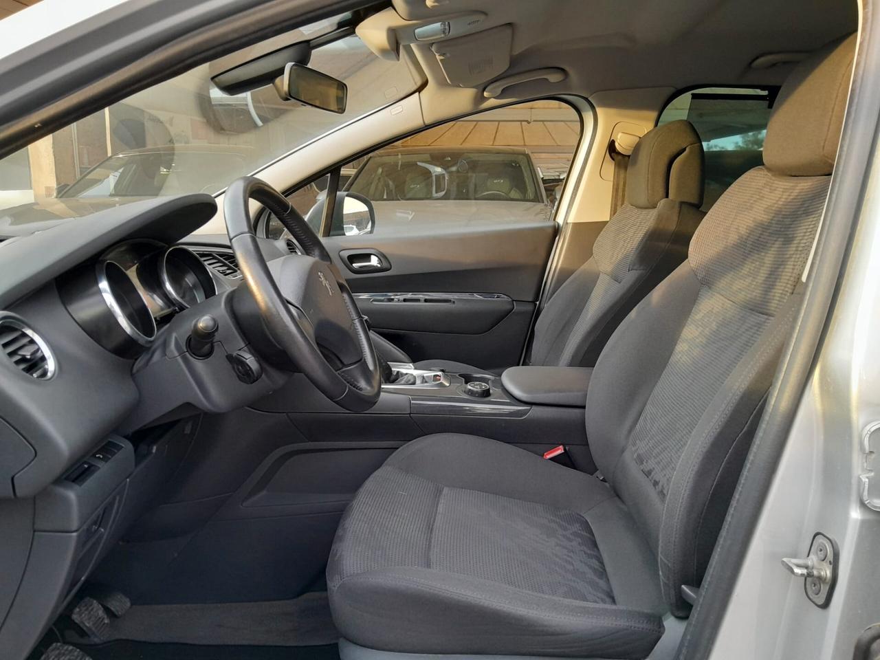 Peugeot 3008 1.6 HDi 115CV Active