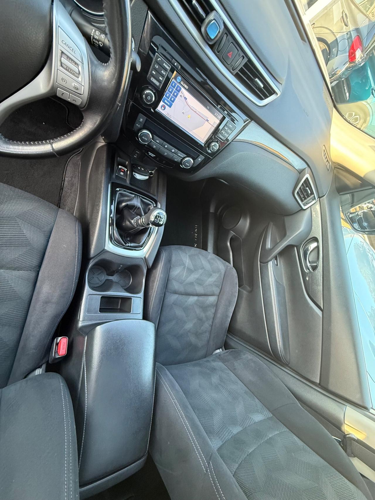 X-Trail 1.6 dCi 2WD Tekna-80 mila km -7 posti-rate