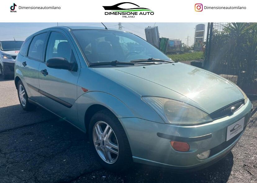 Ford Focus 1.4i 16V cat 5p. Ambiente