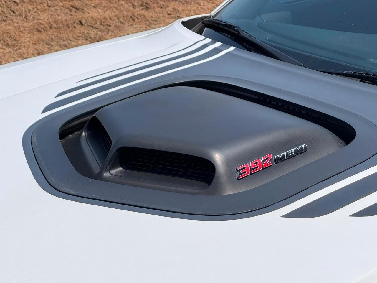 Dodge Challenger 392 SHAKER