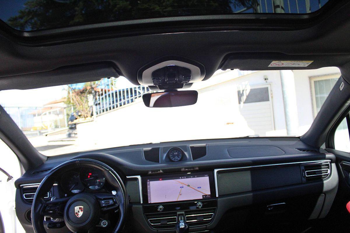 PORSCHE - Macan - 2.0 T 265cv pdk