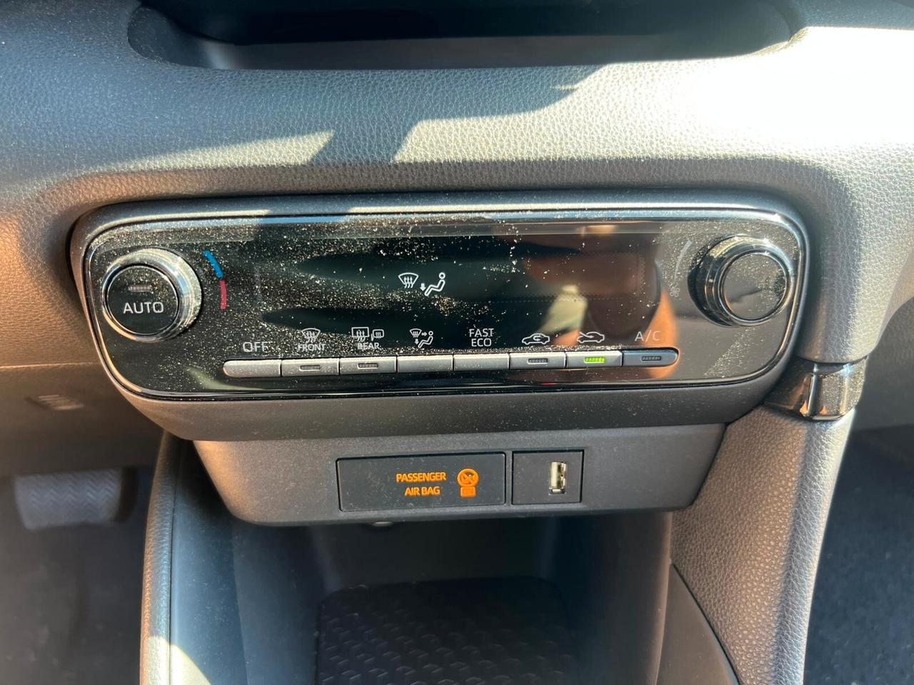 Mazda 2 1.500 HYBRID 92CV