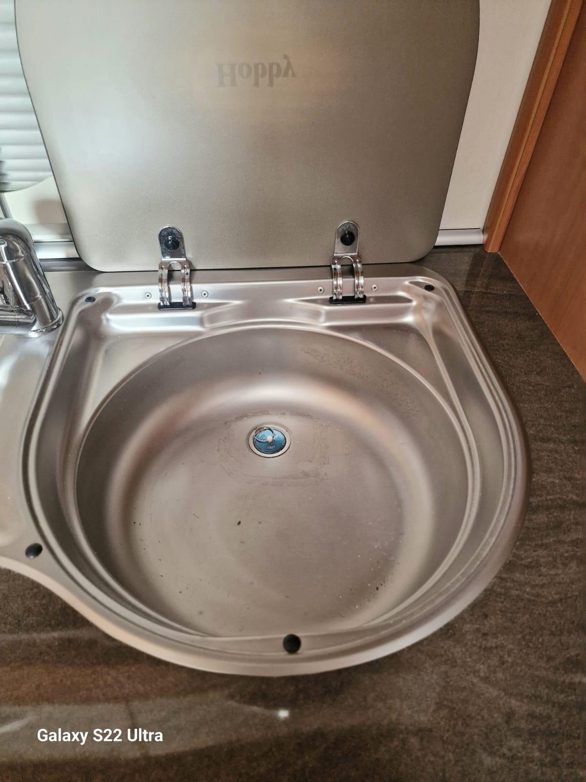 Hobby la Vita Caravan del 2010 in saldo 695