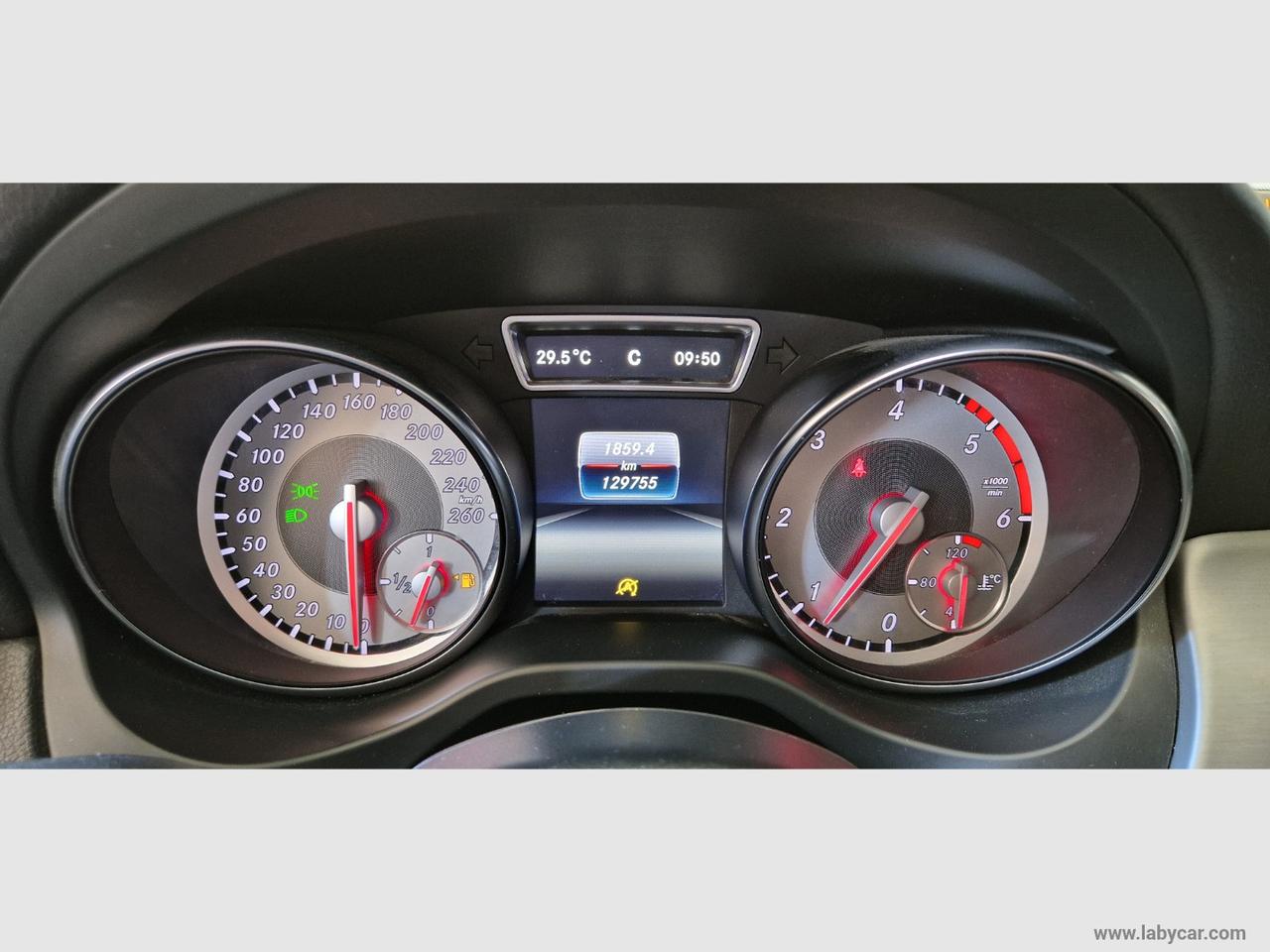 MERCEDES-BENZ GLA 200 d Premium