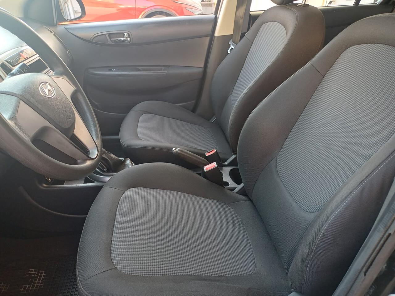 Hyundai i20 GPL DI SERIE - 2013