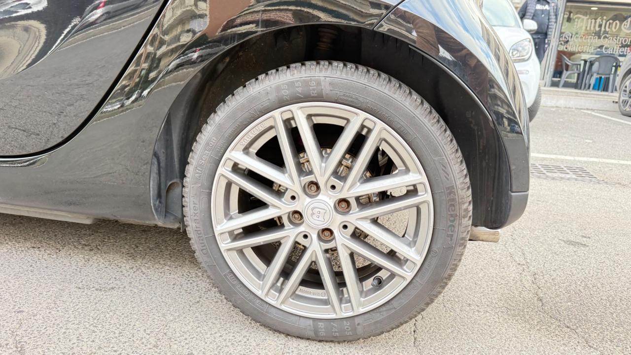 Smart ForTwo 90 0.9 T twinamic cabrio Prime LED NAVI KAMERA JBL PACCHETTO BRABUS PDC