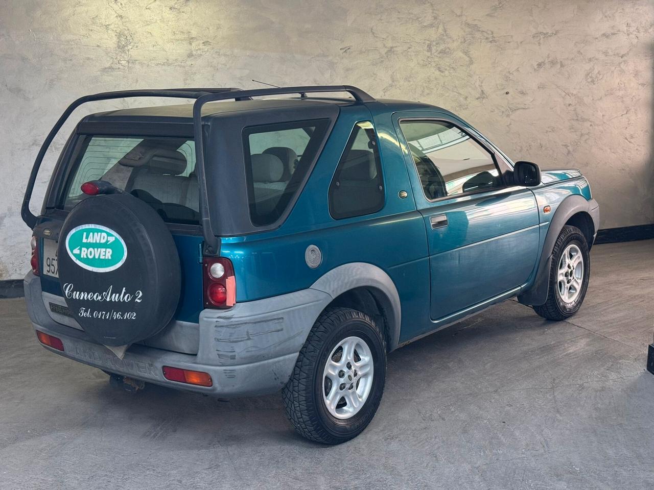Land Rover Freelander 2.0 TD cat 3p. Hardback