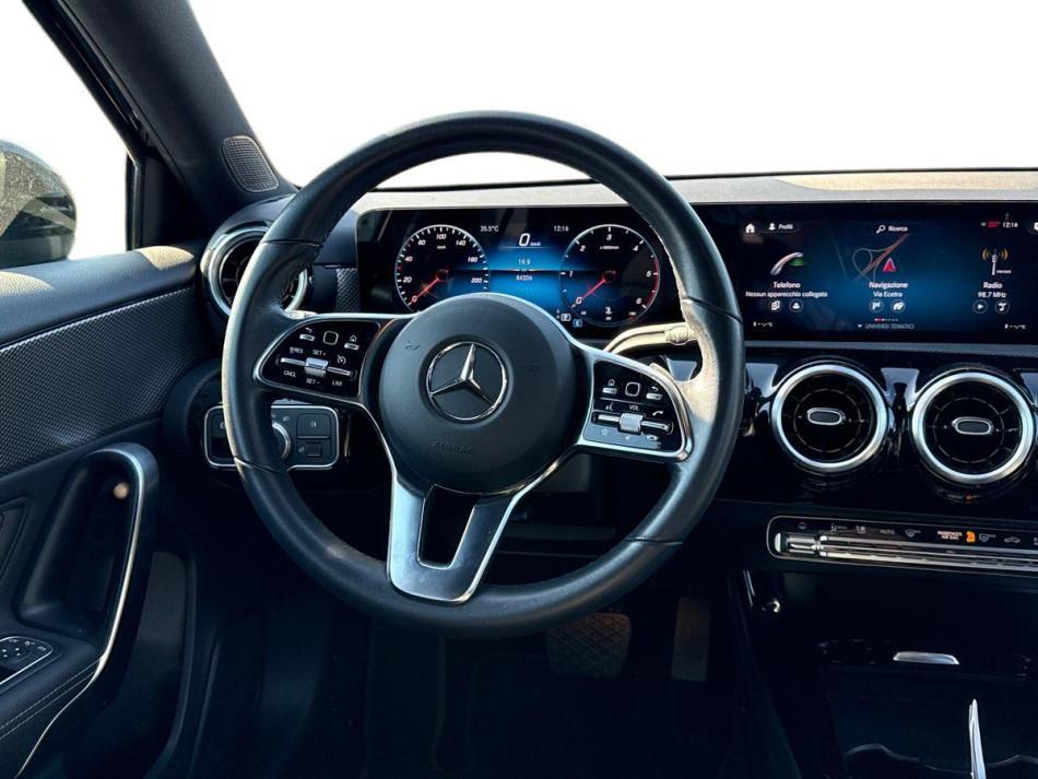 Mercedes Classe A 180 180 D Sport Night edition 8G-DCT