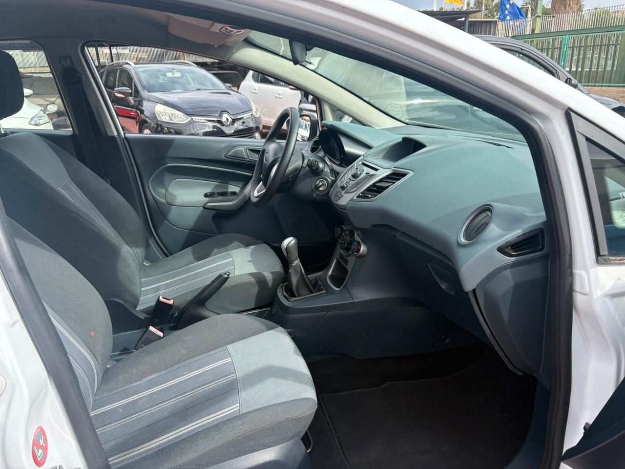 Ford Fiesta 1.4 5 porte Bz.- GPL Titanium