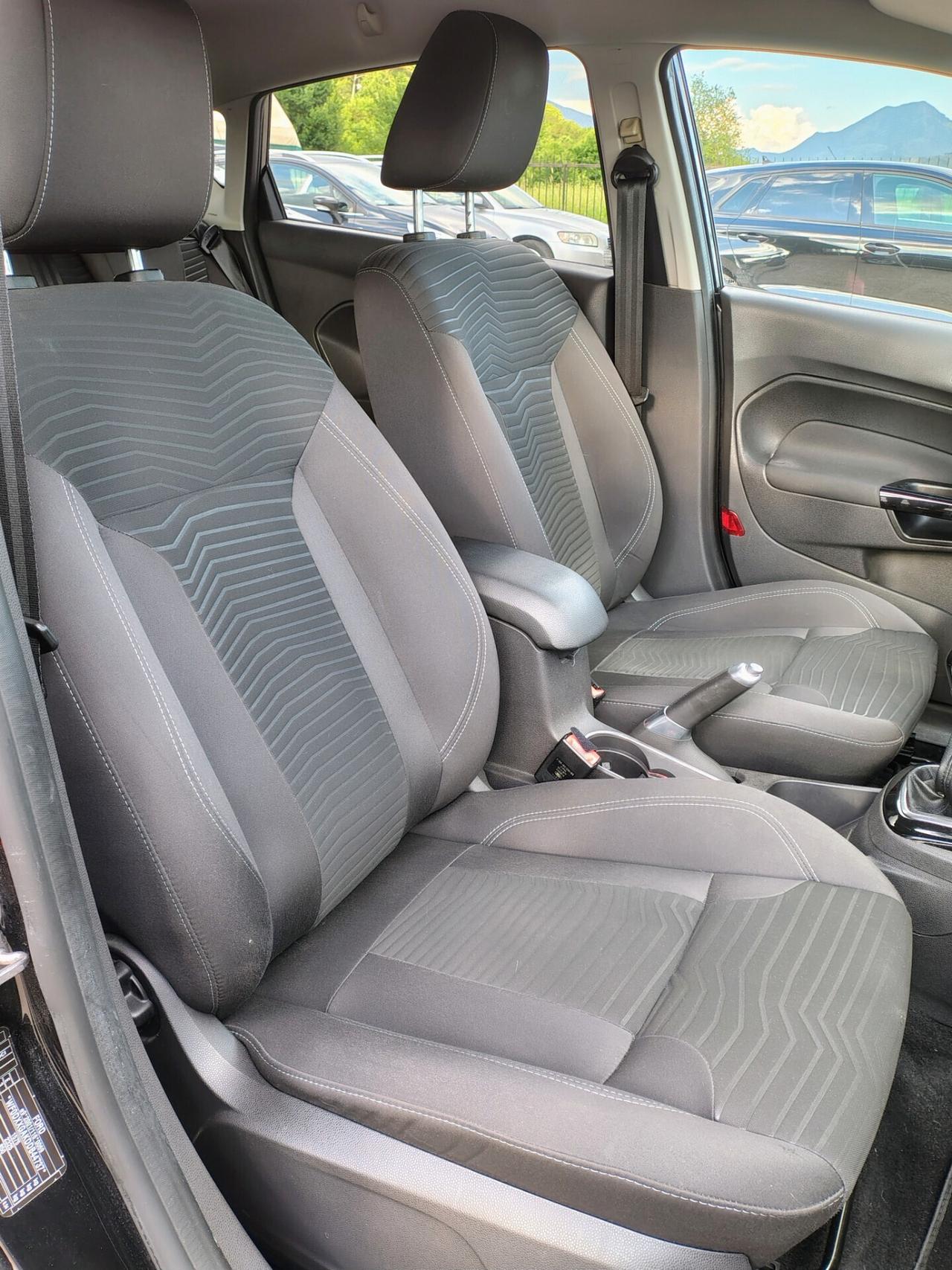 Ford Fiesta 1.5 TDCi 75CV 5 porte Titanium
