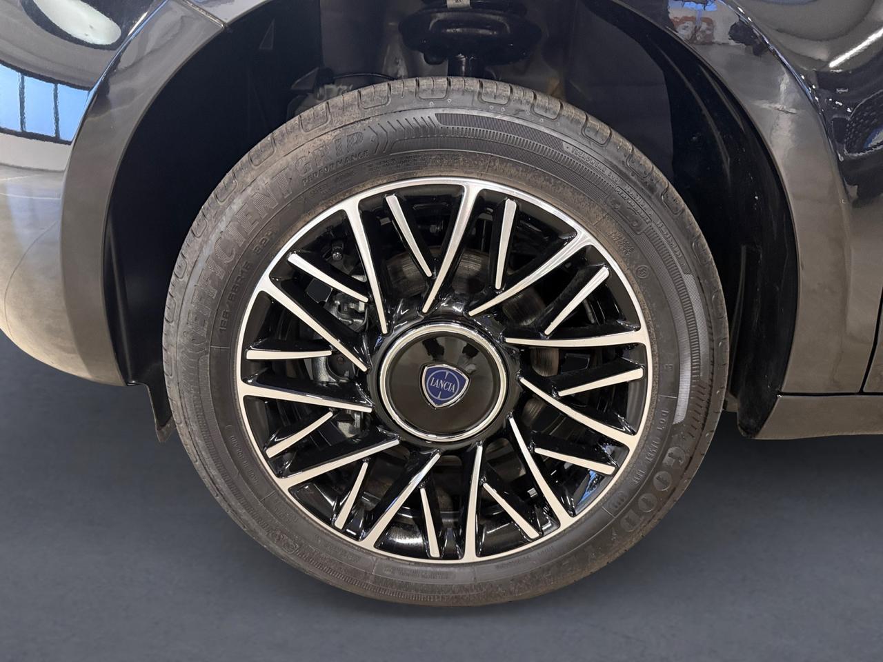 LANCIA Ypsilon III 2021 - Ypsilon 1.0 firefly hybrid Platino s&s 70cv