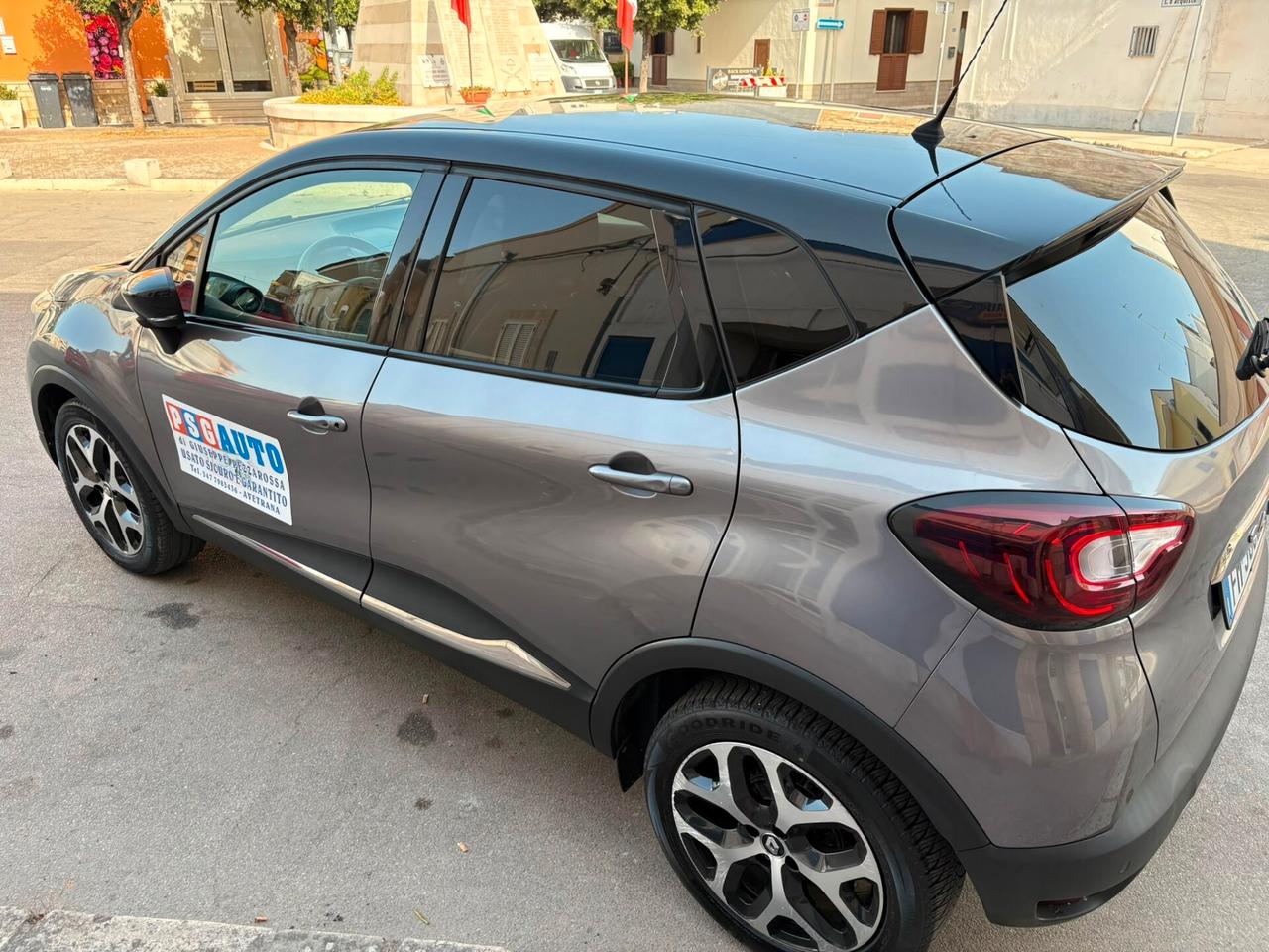 RENAULT CAPTUR 1.5 DCI STRAFULL APRILE 2018 136000KM NAVI RETROC