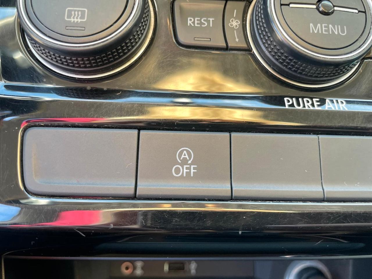 Volkswagen Touran 1.6 TDI Highline 7 POSTI