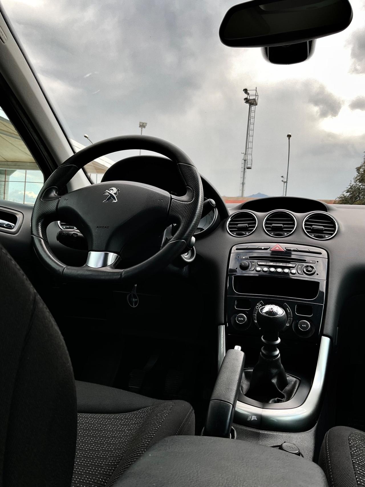 Peugeot 308 1.6 8V e-HDi 112CV Stop&Start SW Active