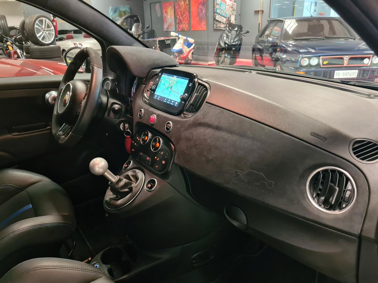 Abarth 695 1.4 Turbo T-Jet 180 CV tributo 131