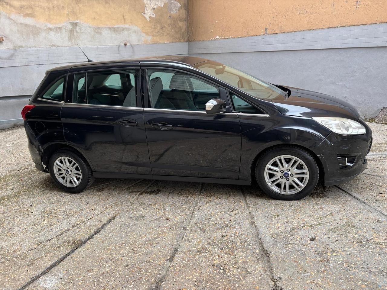 FORD C-MAX TDCi 1.6 - 7 POSTI