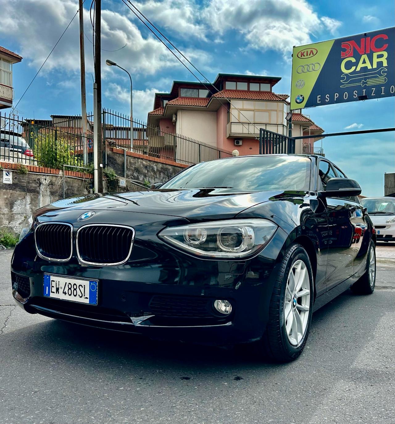 Bmw 116 116d 5p. Urban