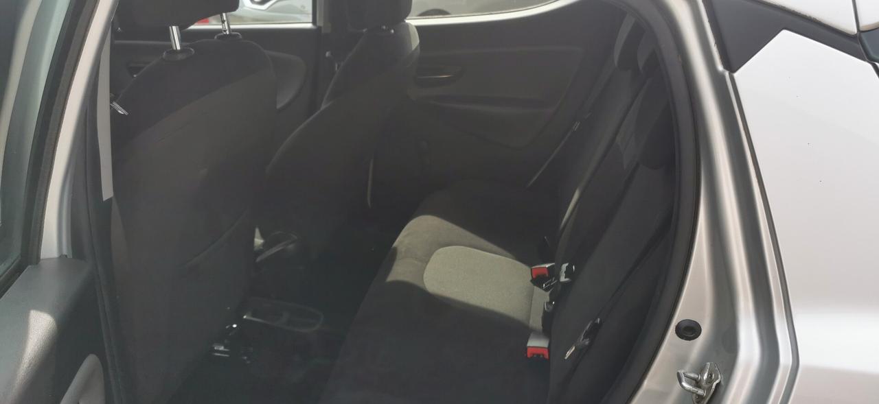 Lancia Ypsilon 0.9 TwinAir 85 CV 5 porte S&S DFN Gold
