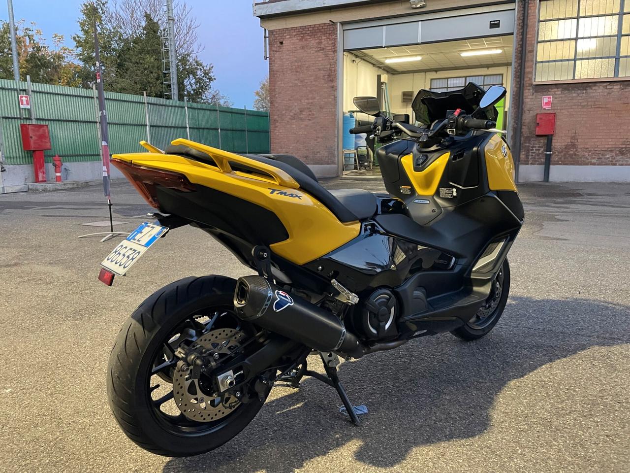 Yamaha TMAX 560 2022- PARI AL NUOVO