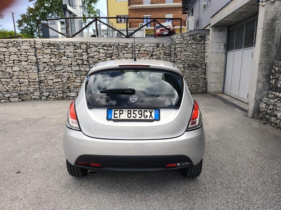Lancia Ypsilon 1.2 69 CV 5 porte GPL Ecochic Platinum