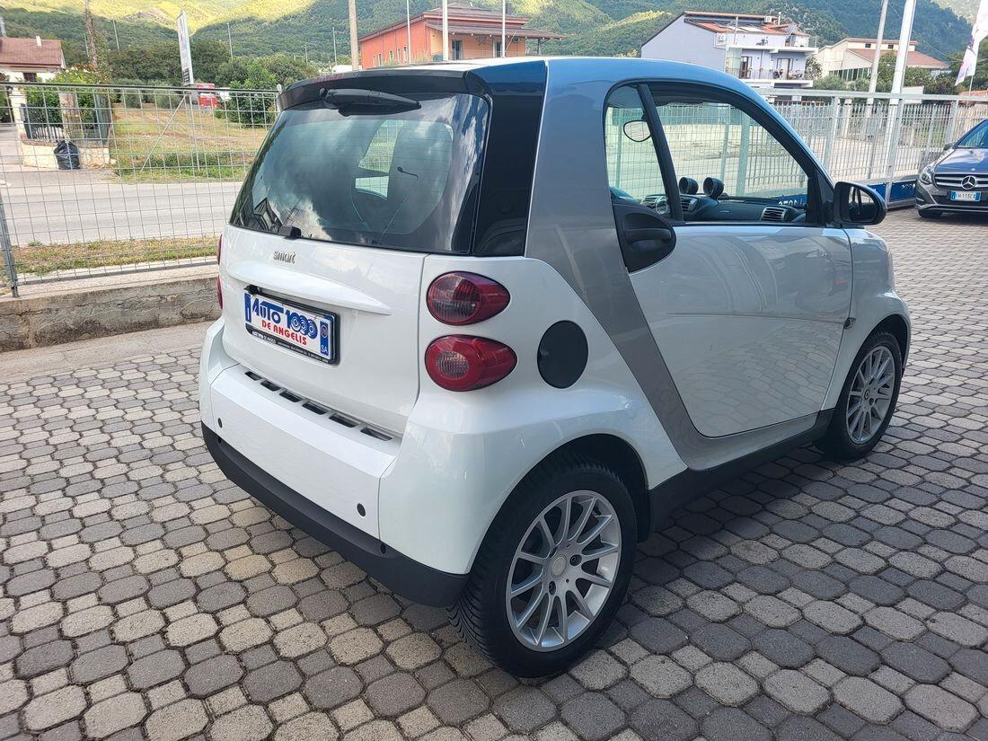 Smart ForTwo 1000 *** RETROCAMERA *** DISPLAY TOUCH SCREEN