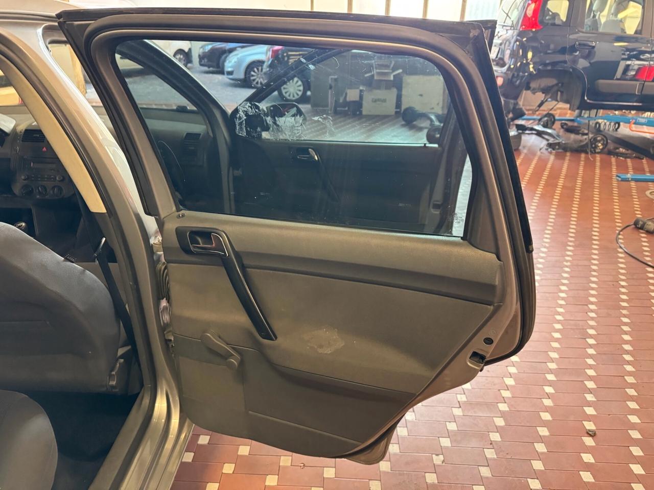Volkswagen Polo 1.2/64CV 12V 5p. Comfortline - NEOPATENTATI