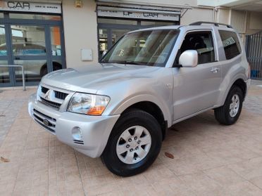Mitsubishi Pajero 2.5 TDI 3p. GL 115 cv