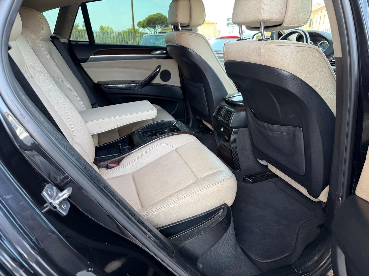 BMW X6 xDrive35d Futura Total black