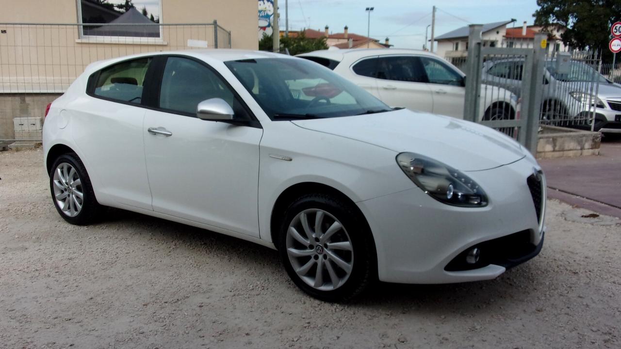 Alfa Romeo Giulietta 1.4 Turbo 120 CV GPL Super