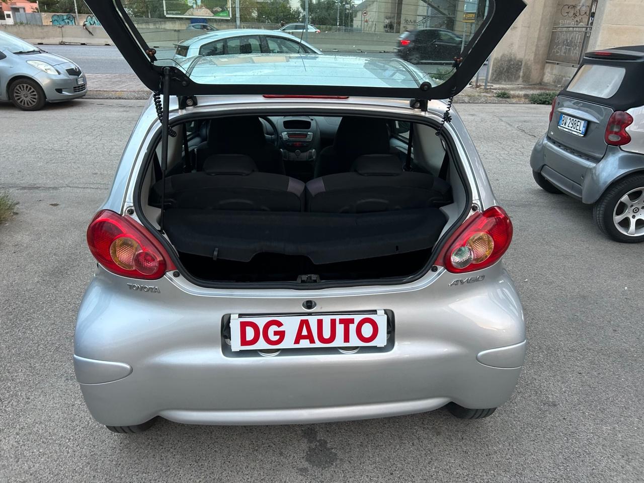 Toyota Aygo 1.0 benzina 68 cv 2008 automatica