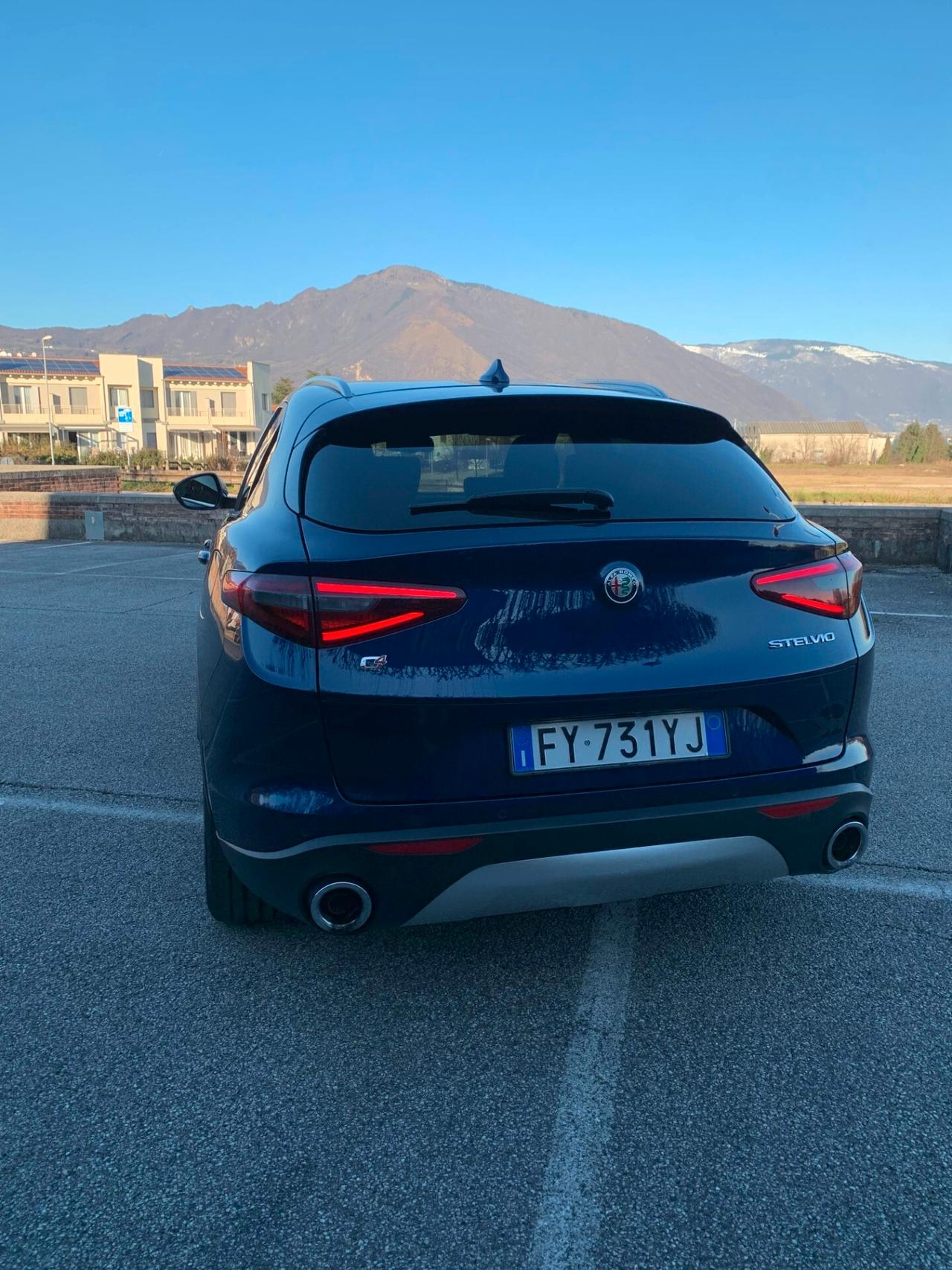 Alfa Romeo Stelvio 2.2 Turbodiesel 190 CV AT8 RWD Executive