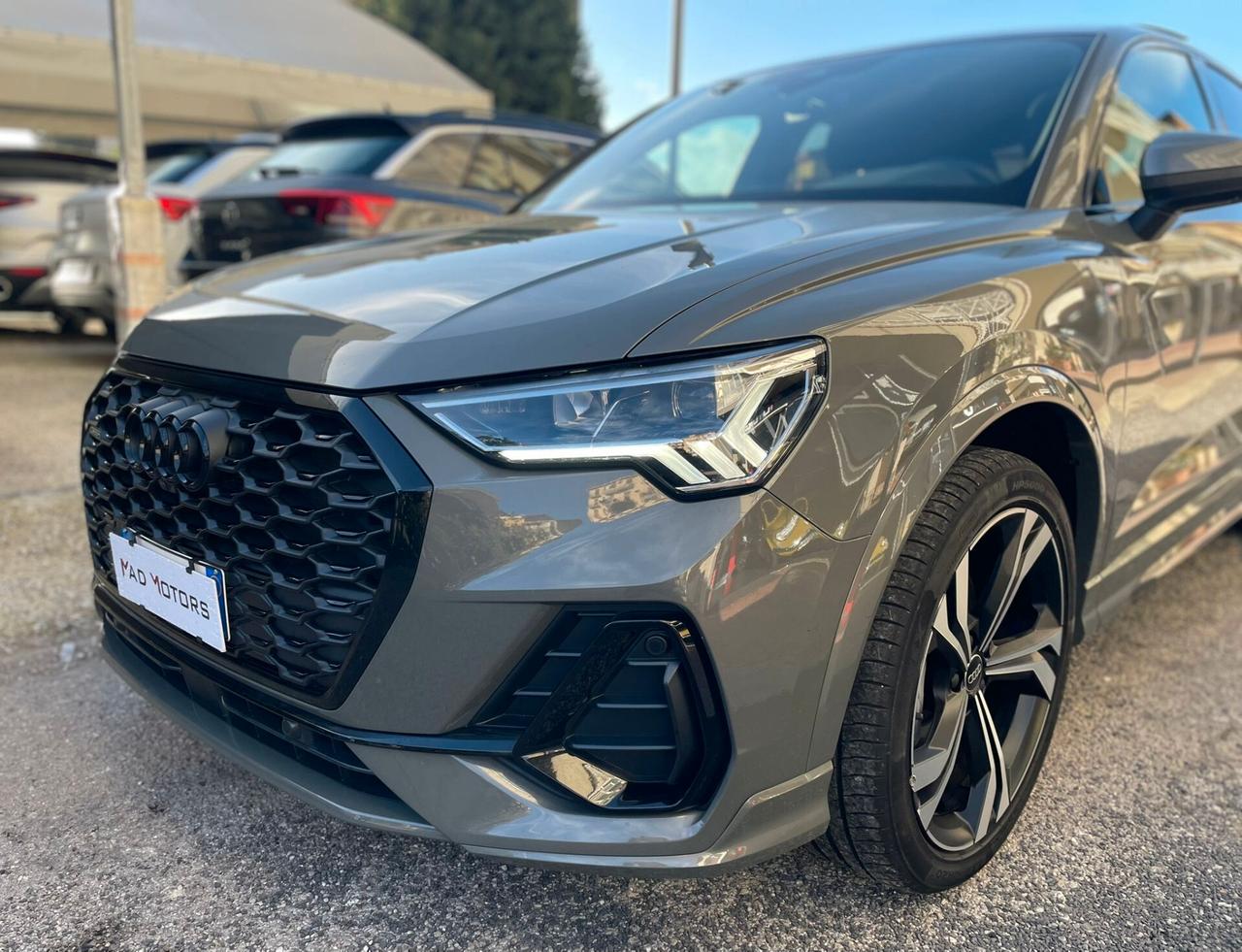 Audi Q3 40 TDI SPB S-line quattro Identity Black