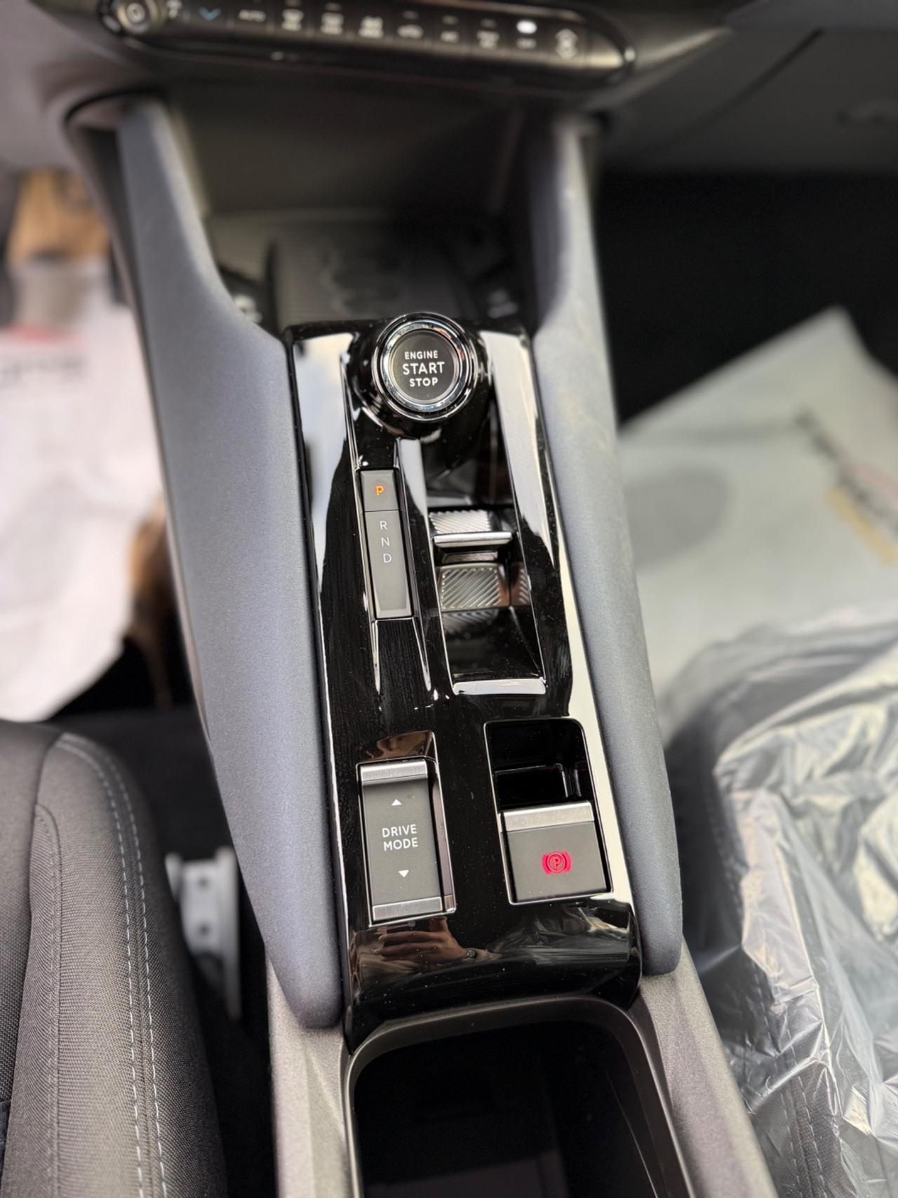 Alfa Romeo Junior 1.2 145 CV Hybrid eDCT6 Speciale KM 0