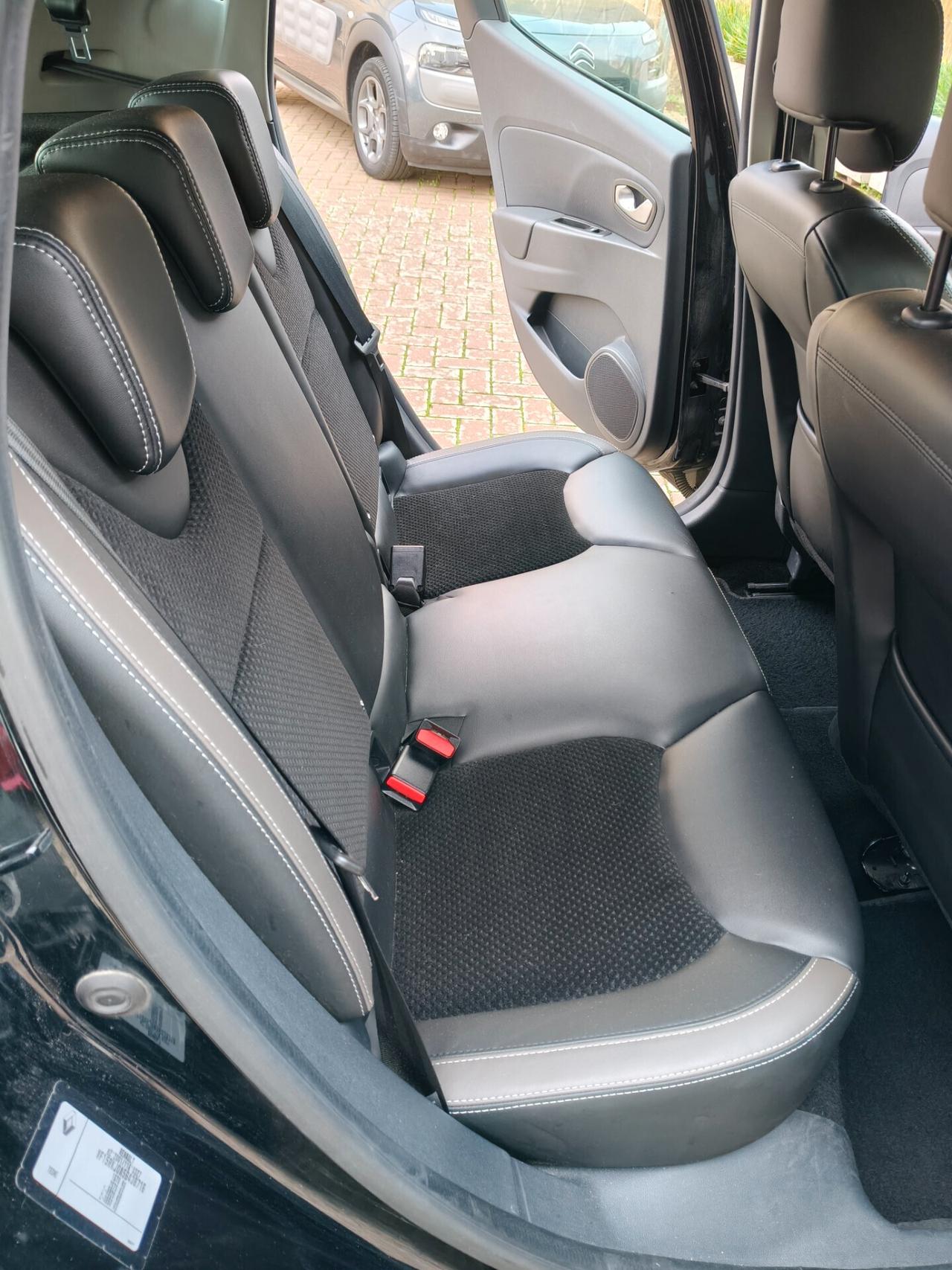 Renault Clio dCi 8V 90CV EDC Start&Stop 5 porte Energy Intens