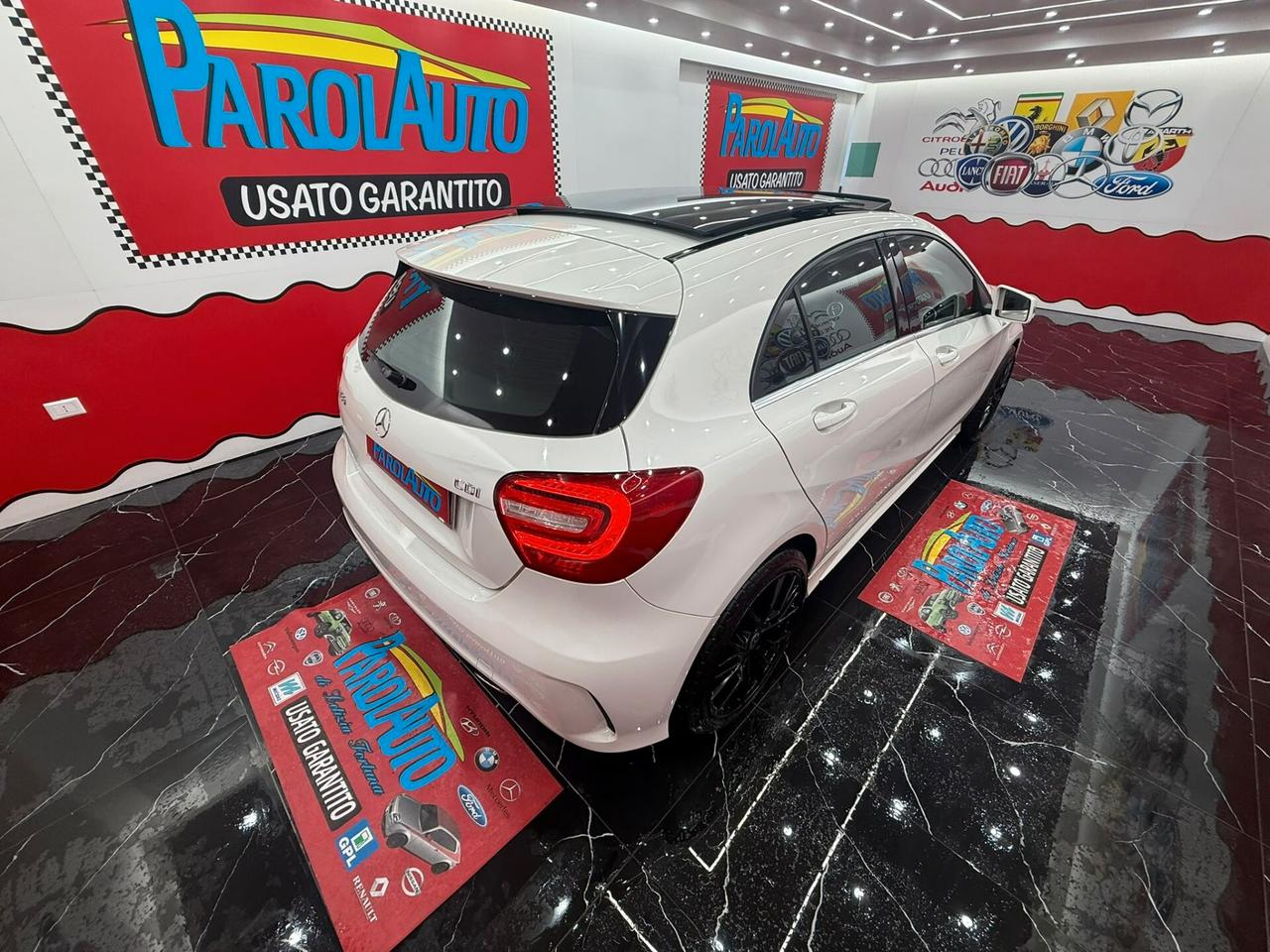 Mercedes-benz A 180 1.5 109cv Premium - 2014