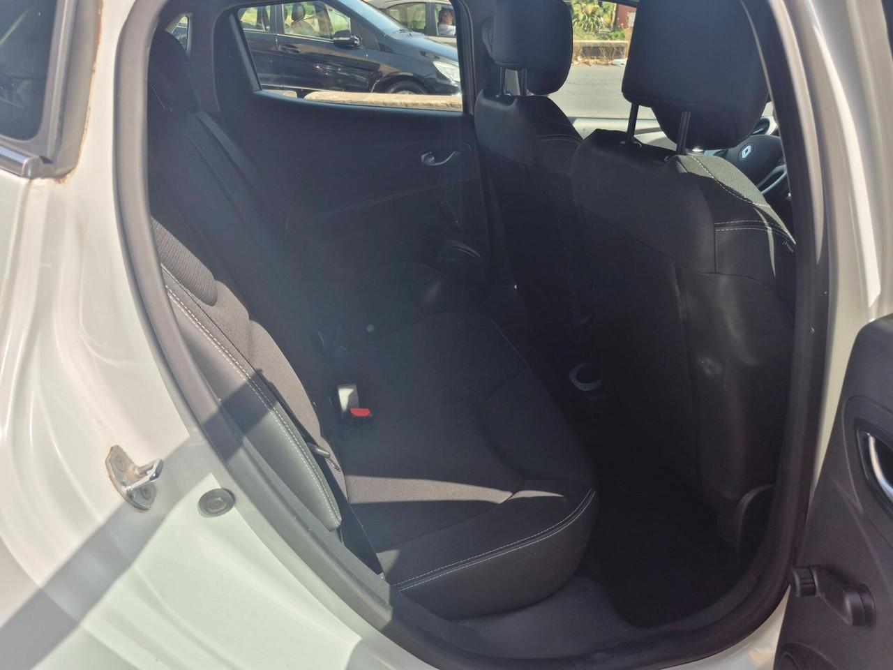 Renault Clio dCi 8V 75 CV Start&Stop 5 porte Energy Duel