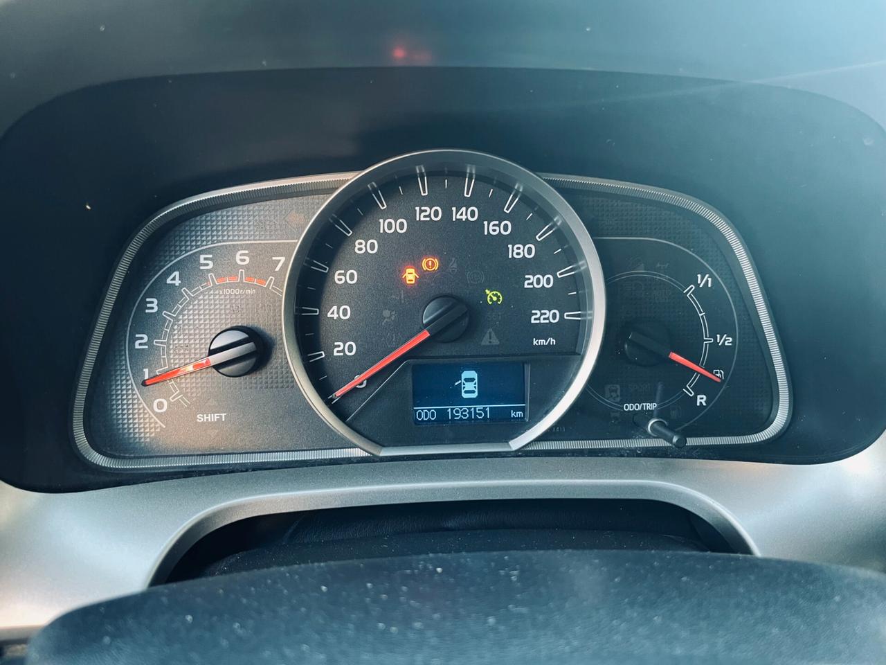 Toyota RAV 4 RAV4 2.0 D-4D 4WD Style White Ed.