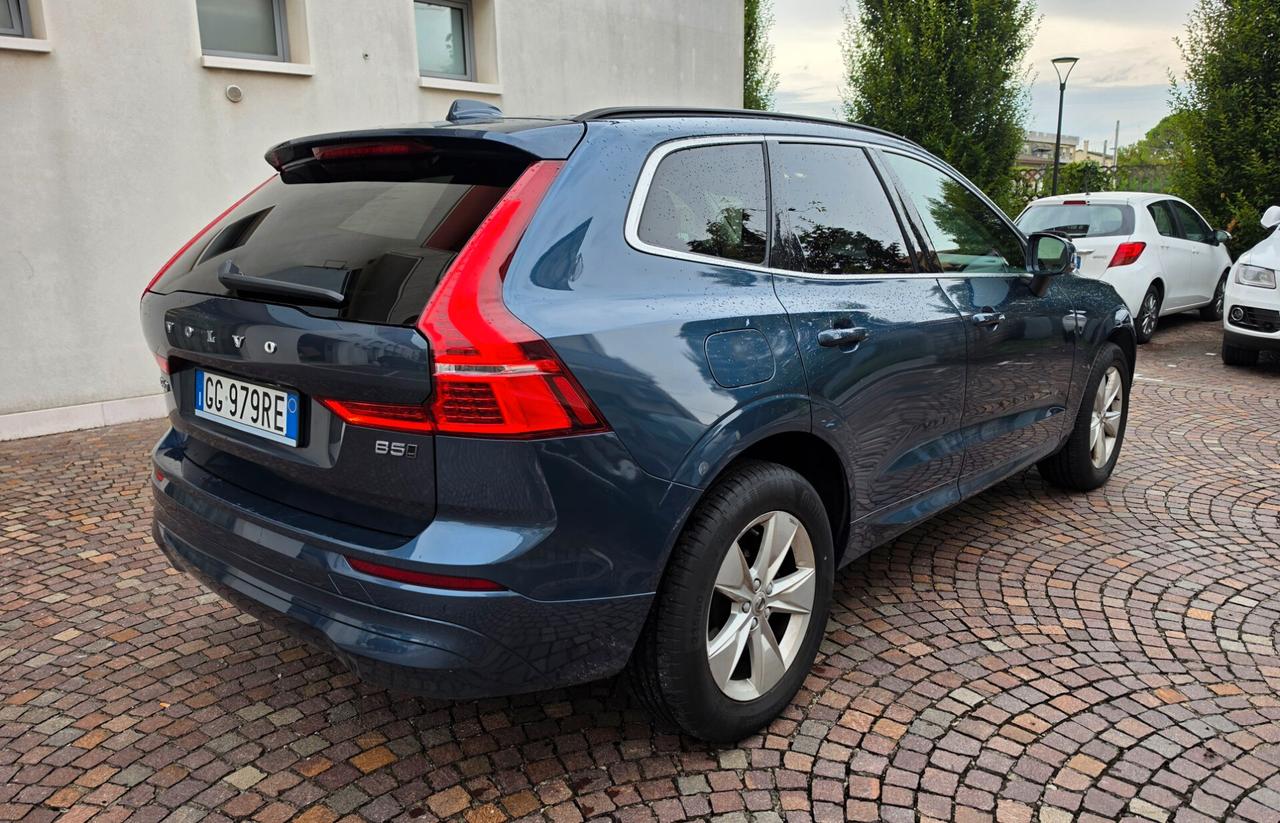 Volvo XC 60 XC60 B4 (d) AWD Geartronic Momentum Pro