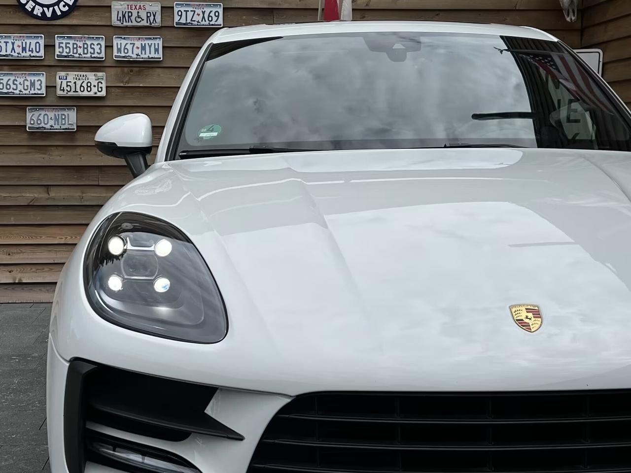 Porsche Macan 2.0 TETTO Navi LED SPORT CHRONO