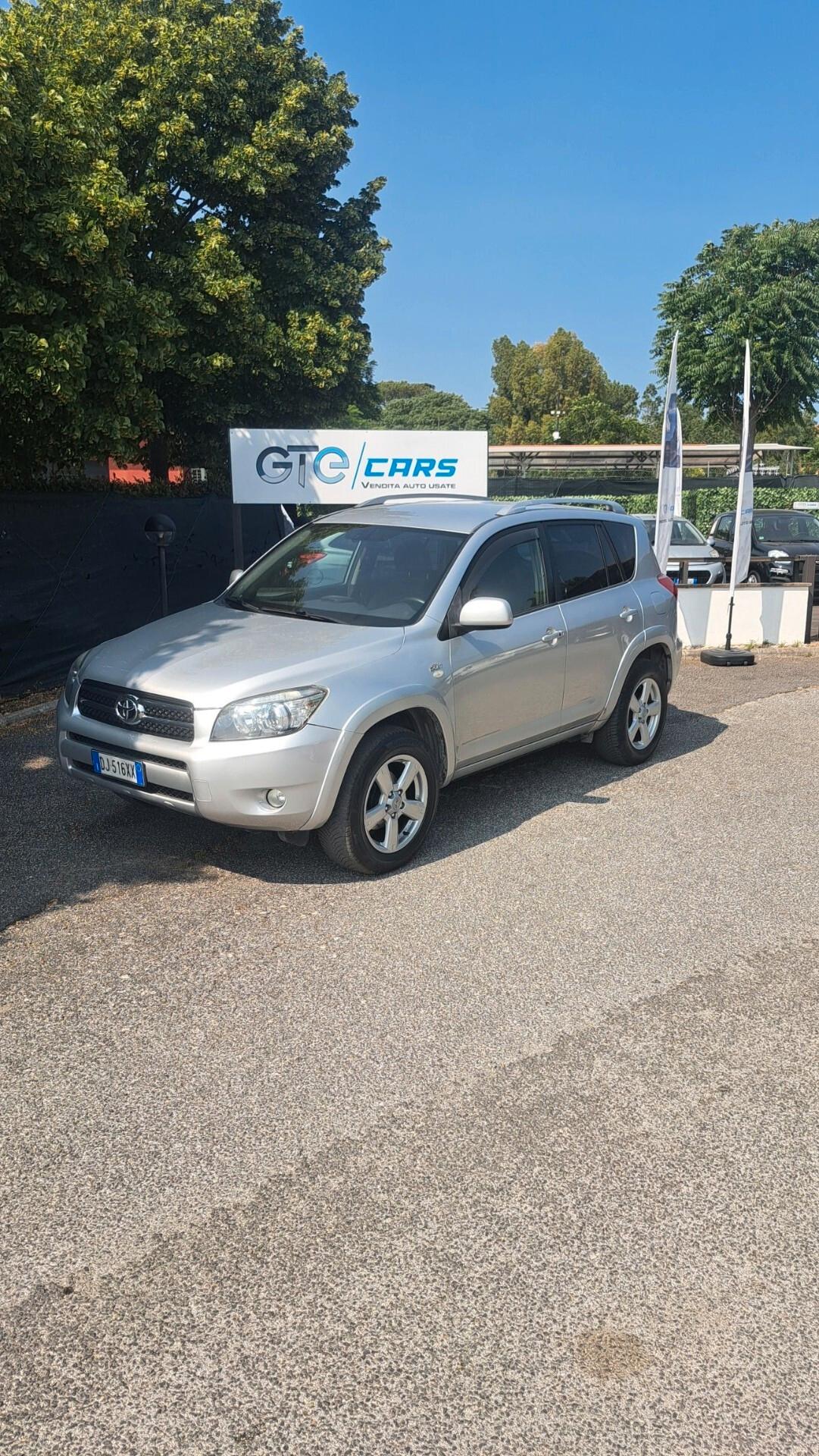 Toyota RAV 4 RAV4 2.2 D-4D 177 CV Luxury