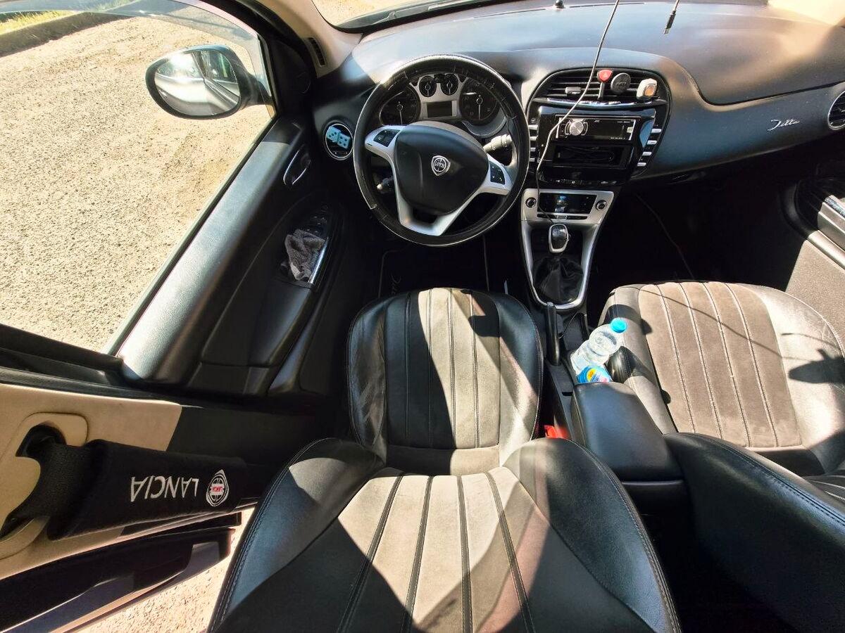 Lancia Delta 1.4 tjt Silver ecochic Gpl 120cv my14