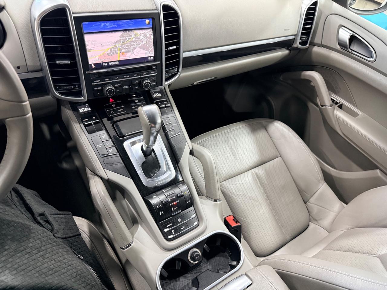 Porsche Cayenne 3.0 V6 245CV TUTTI I TAGLIANDI