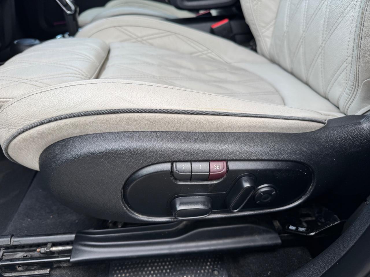 Mini Countryman 2.0 Cooper D NAVI/PELLE FARI LED