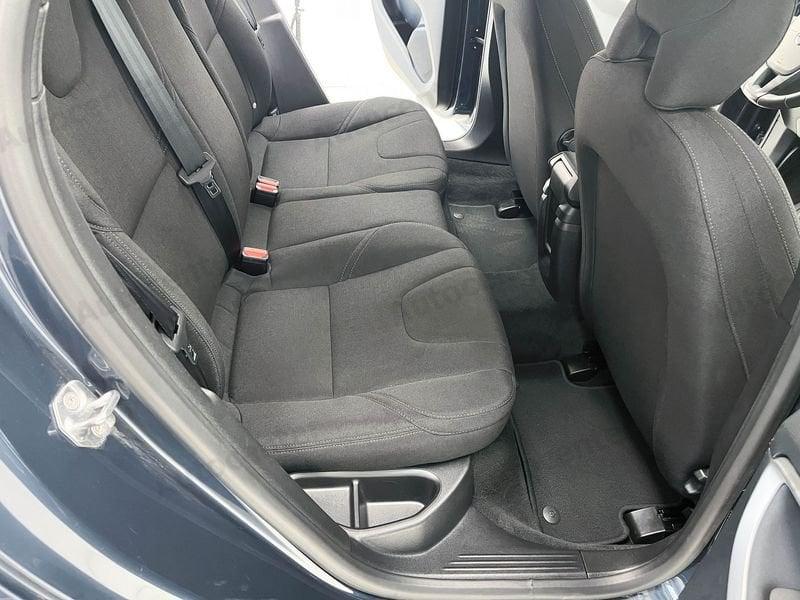 Volvo V40 T2 BZ 122 CV MANUALE