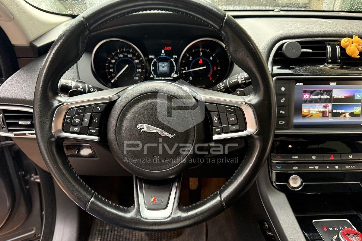 JAGUAR F-Pace 2.0 D 180 CV AWD aut. Pure