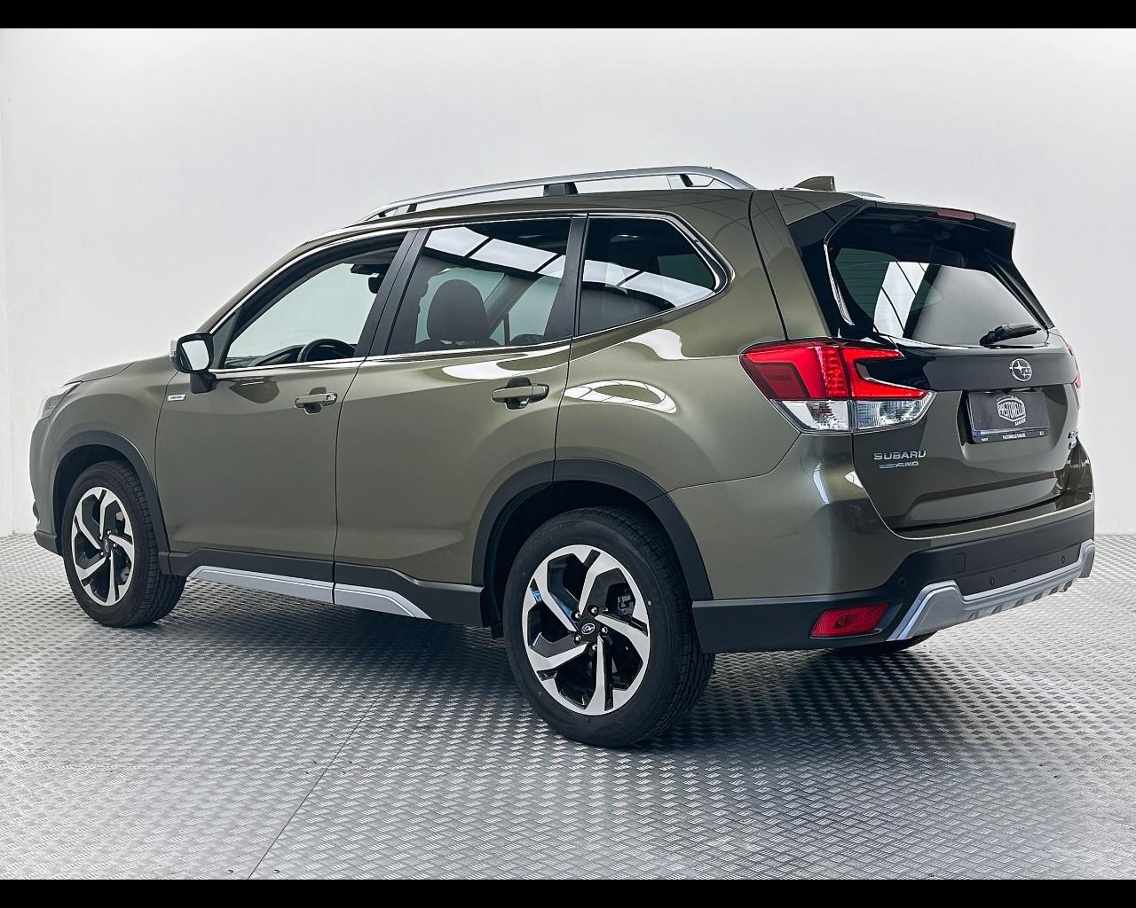 SUBARU Forester 2.0 e-Boxer MHEV CVT Lineartronic Premium